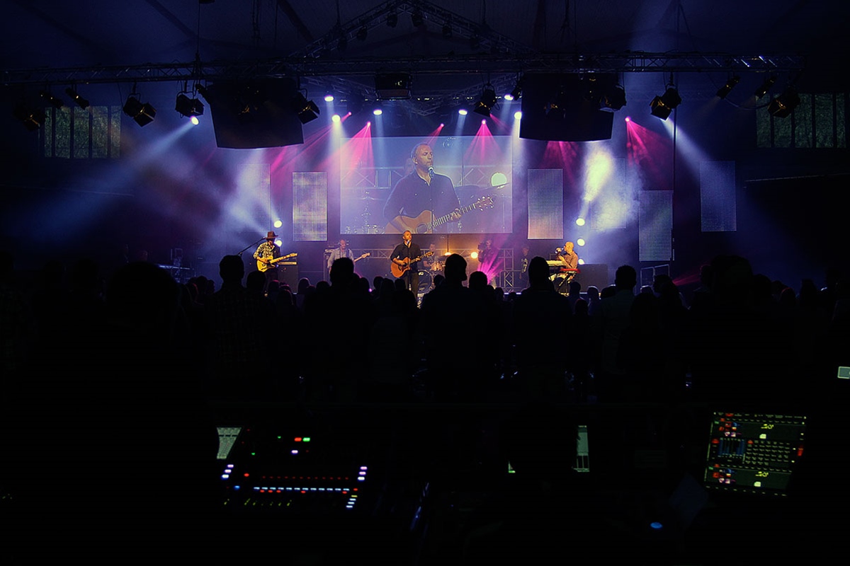 Konsertlys og sceneproduksjon